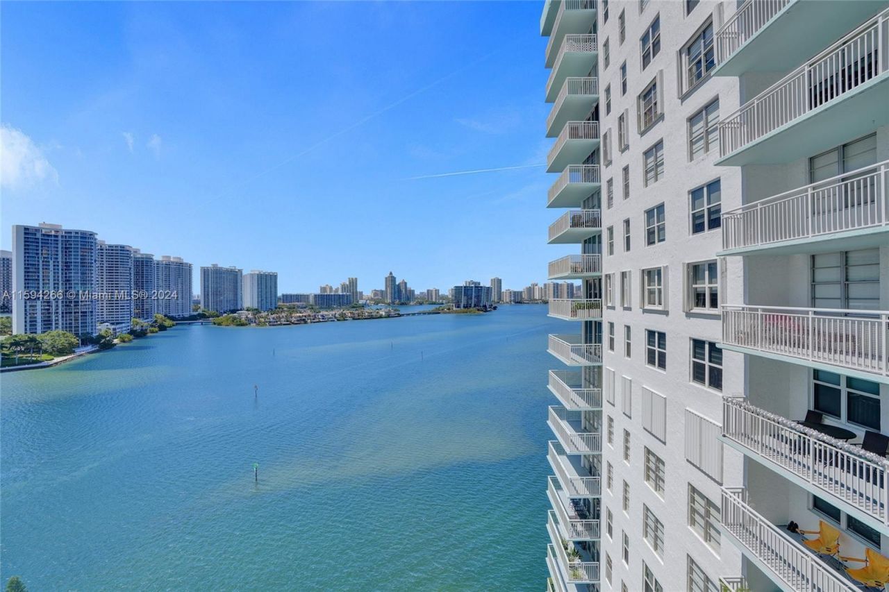 301 174th St, Unit 1701, Sunny Isles Beach, FL 33160 Photo