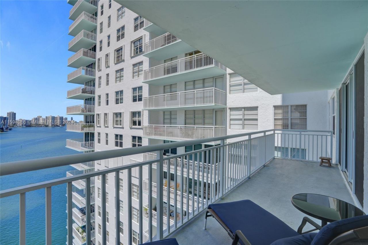 301 174th St, Unit 1701, Sunny Isles Beach, FL 33160 Photo