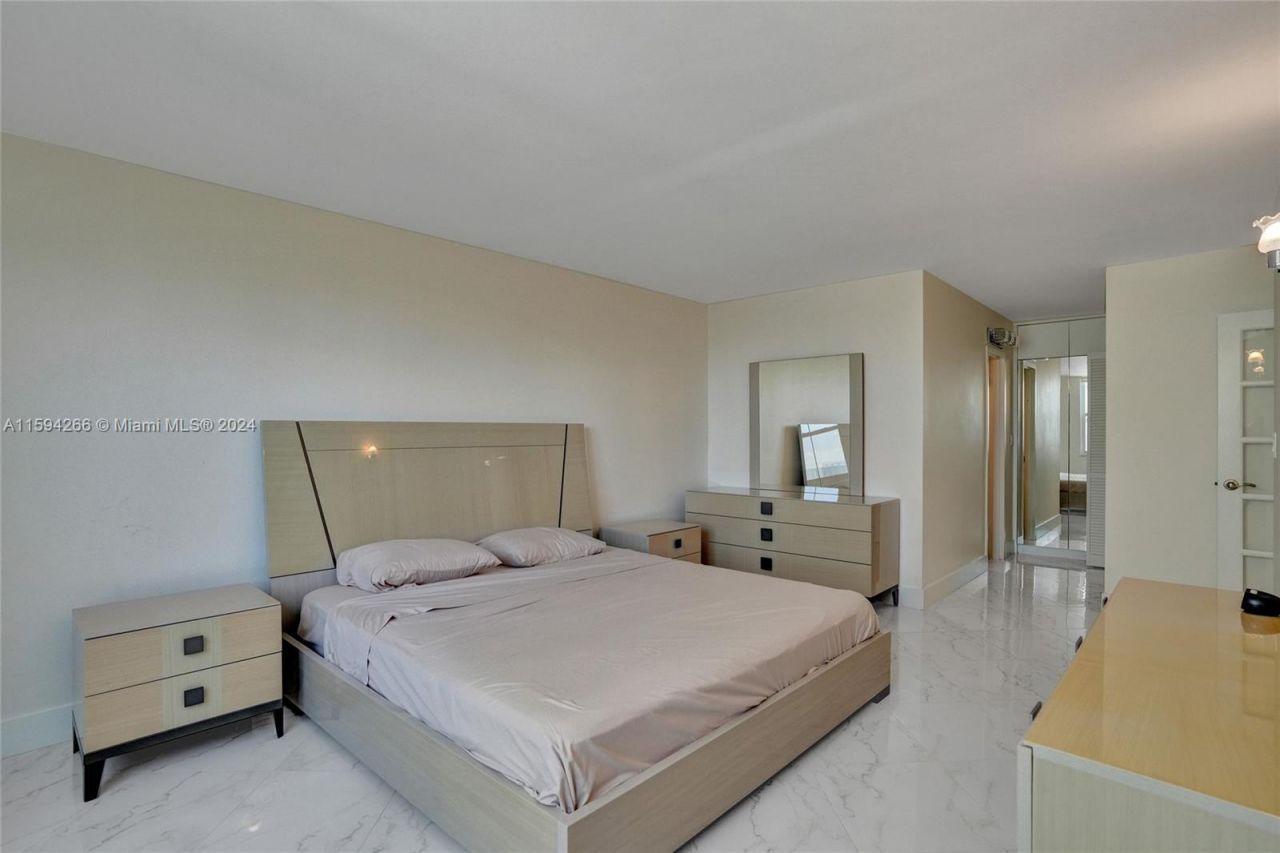 301 174th St, Unit 1701, Sunny Isles Beach, FL 33160 Photo