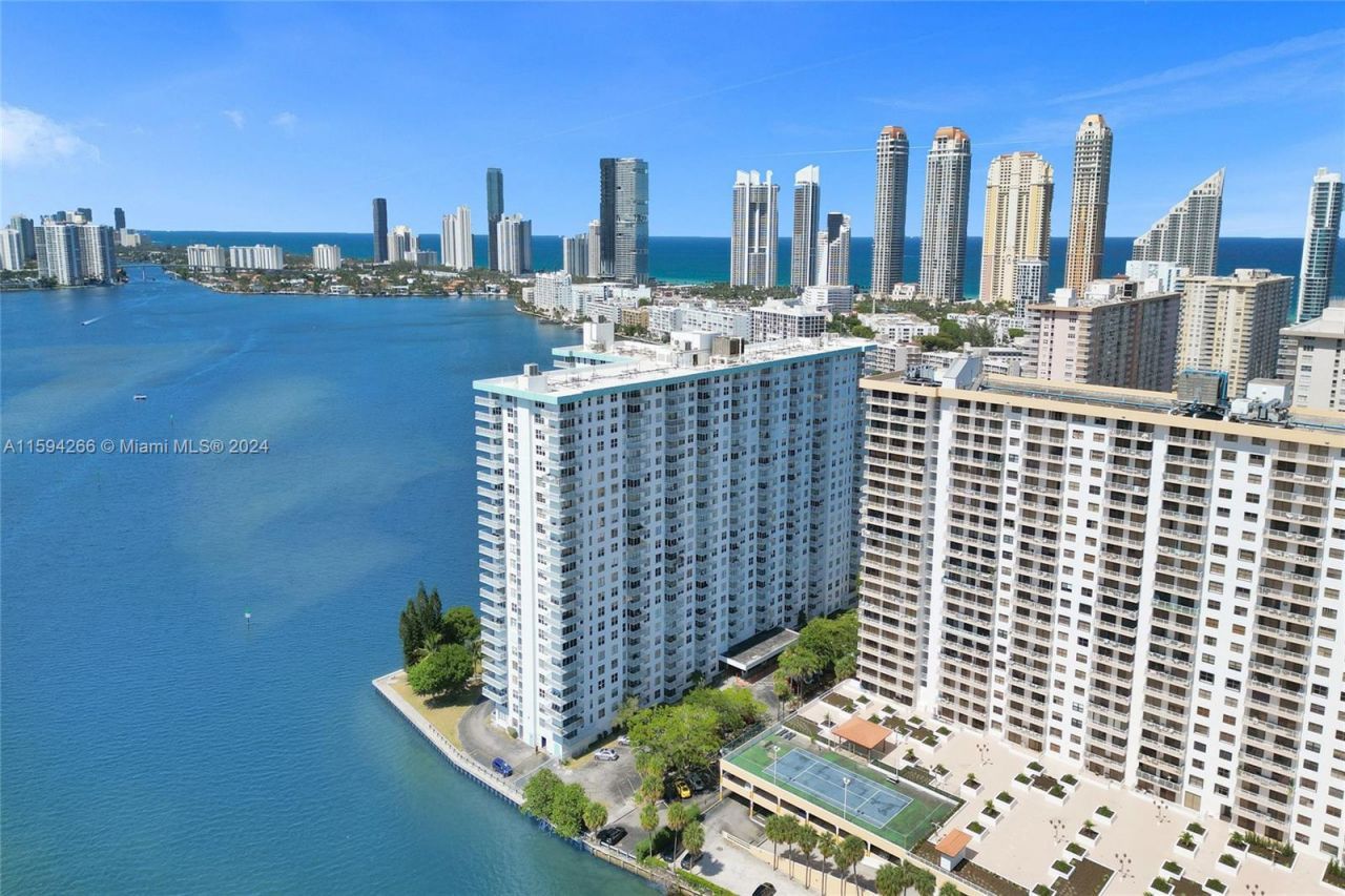 301 174th St, Unit 1701, Sunny Isles Beach, FL 33160 Photo