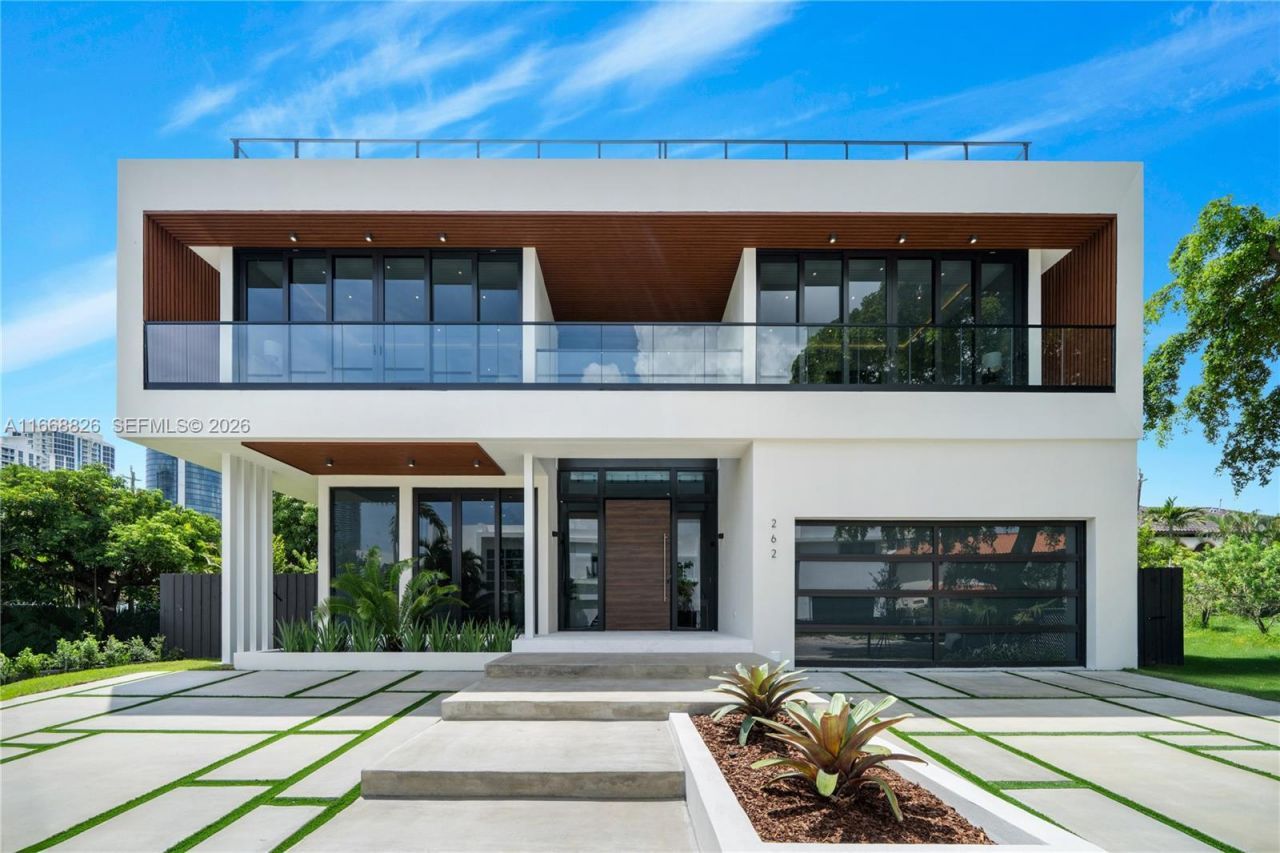 262 189th Ter, Sunny Isles Beach, FL 33160 Photo