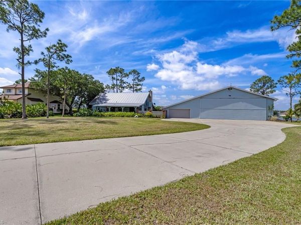 18631 Baseleg AVE, NORTH FORT MYERS, FL 33917