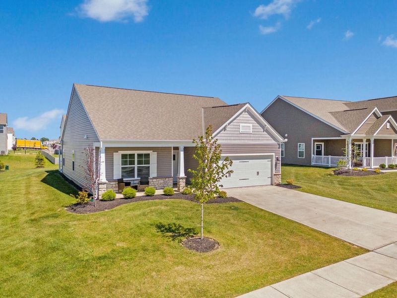 268 Mannaseh Drive W, Granville, OH 43023 Photo 2