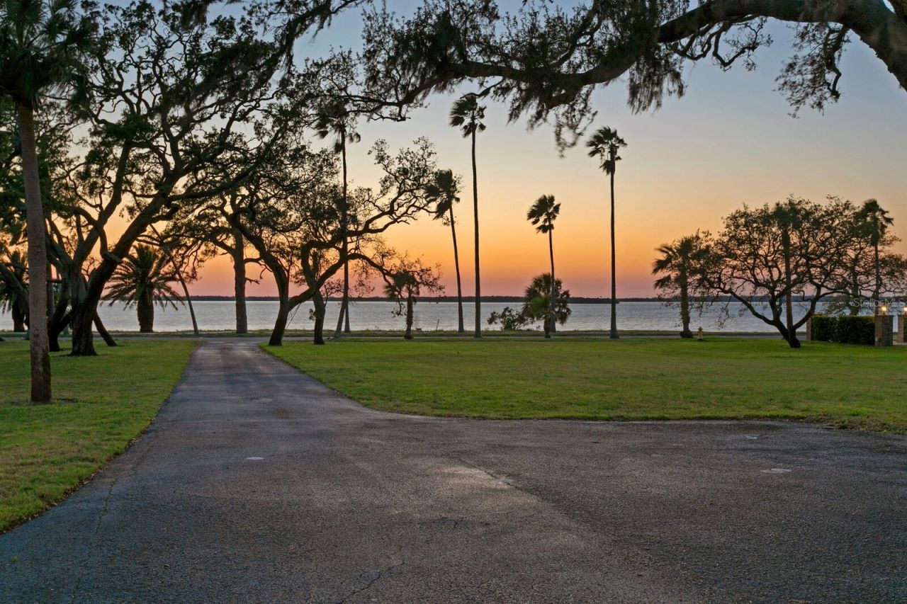 147 & 139 Edgewater Drive, Dunedin, FL 34698 Photo