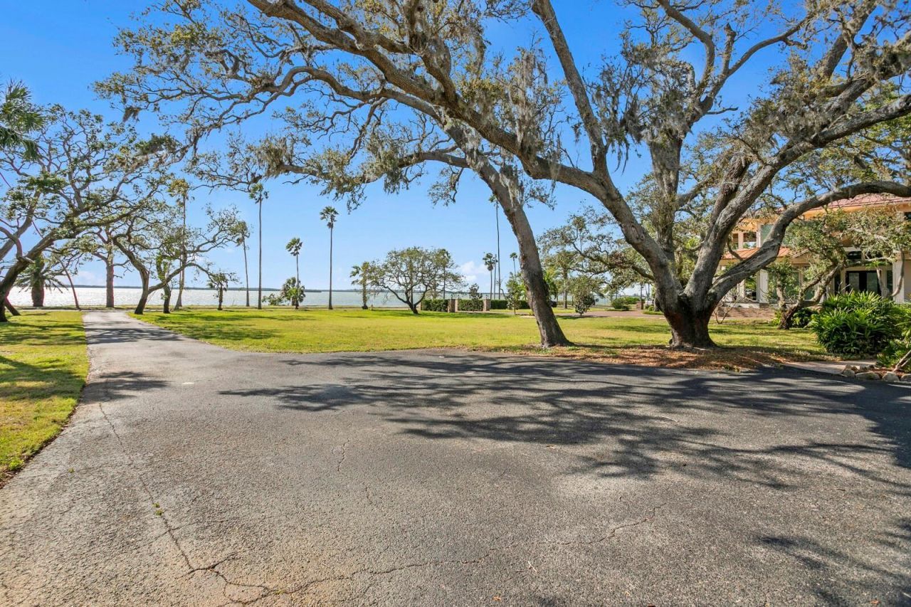 147 & 139 Edgewater Drive, Dunedin, FL 34698 Photo