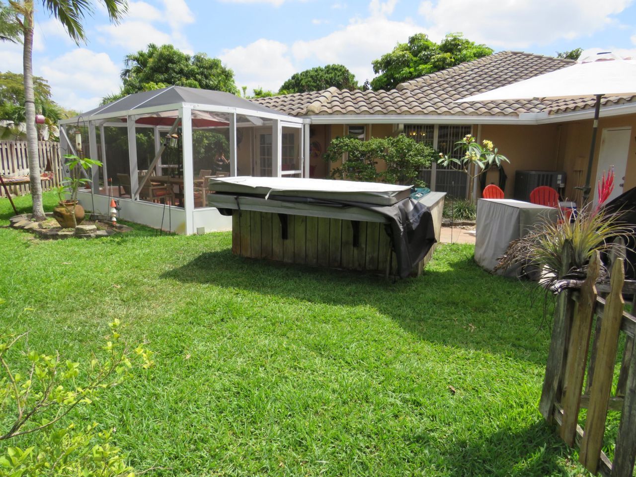 3207 NW 89th Terrace, Coral Springs, FL 33065 Photo