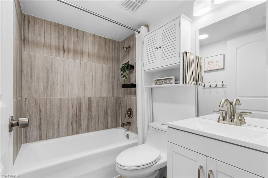 4647 SE 17th Pl, Unit 103, Cape Coral, FL 33904 Photo