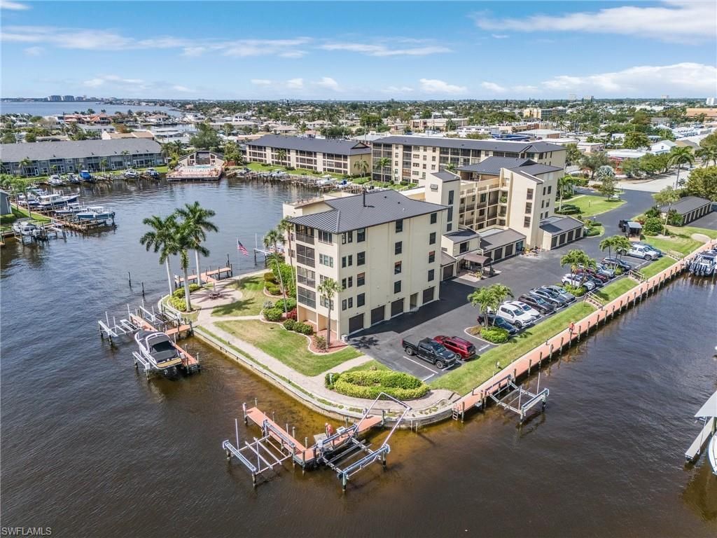 4647 SE 17th Pl, Unit 103, Cape Coral, FL 33904 Photo