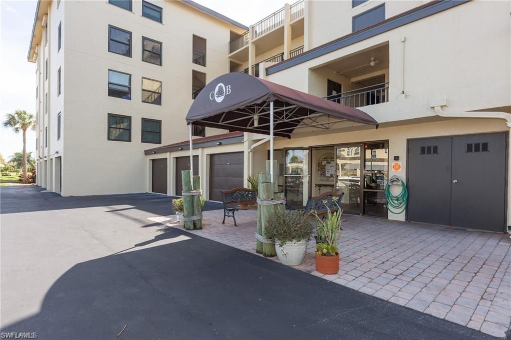 4647 SE 17th Pl, Unit 103, Cape Coral, FL 33904 Photo