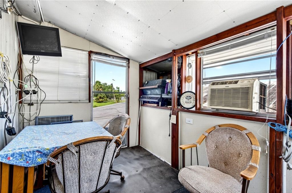 1531 Delaware Avenue, Fort Pierce, FL 34950 Photo