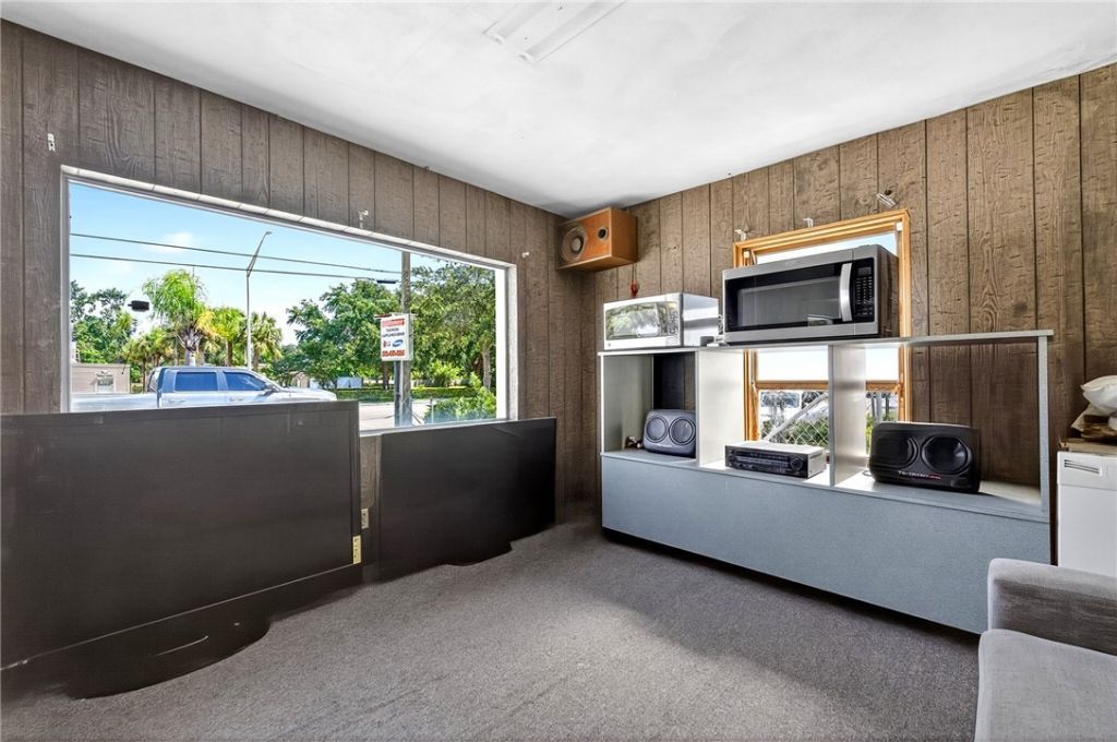 1531 Delaware Avenue, Fort Pierce, FL 34950 Photo