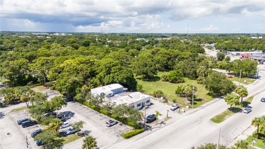 1531 Delaware Avenue, Fort Pierce, FL 34950 Photo