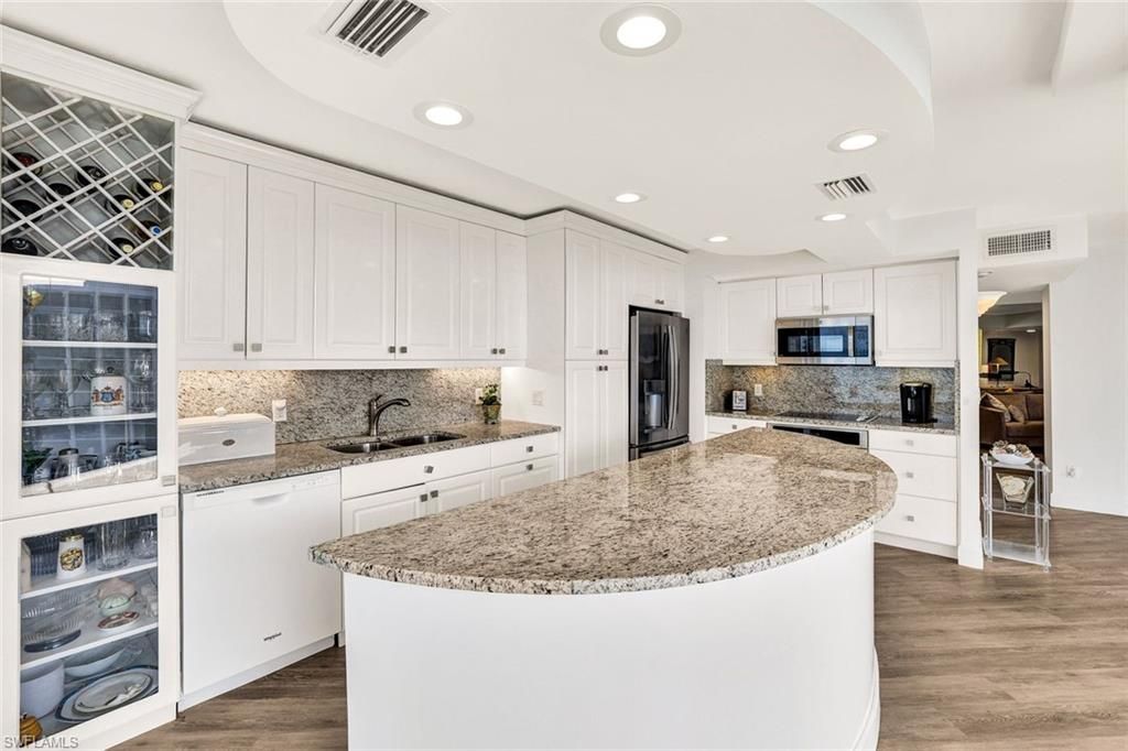 4041 Gulf Shore Blvd N, Unit 1002, Naples, FL 34103 Photo