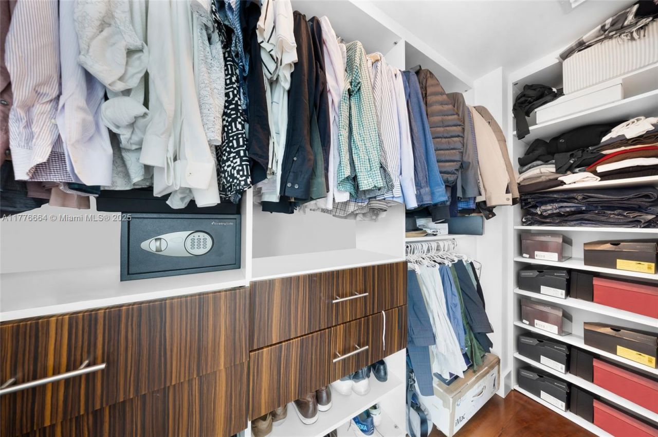 665 NE 25th St, Unit 1201, Miami, FL 33137 Photo