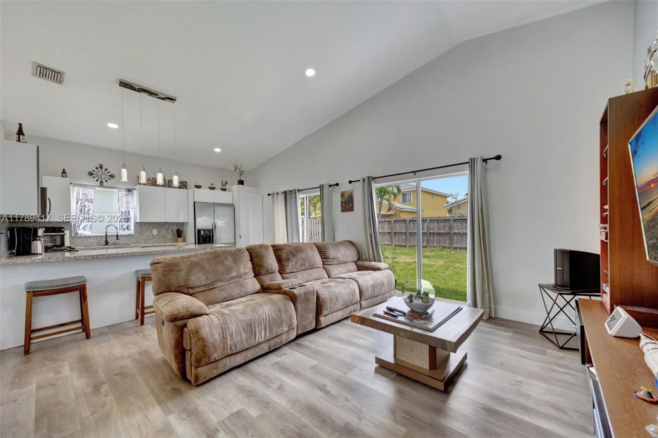 12113 SW 249th St, Homestead, FL 33032 Photo