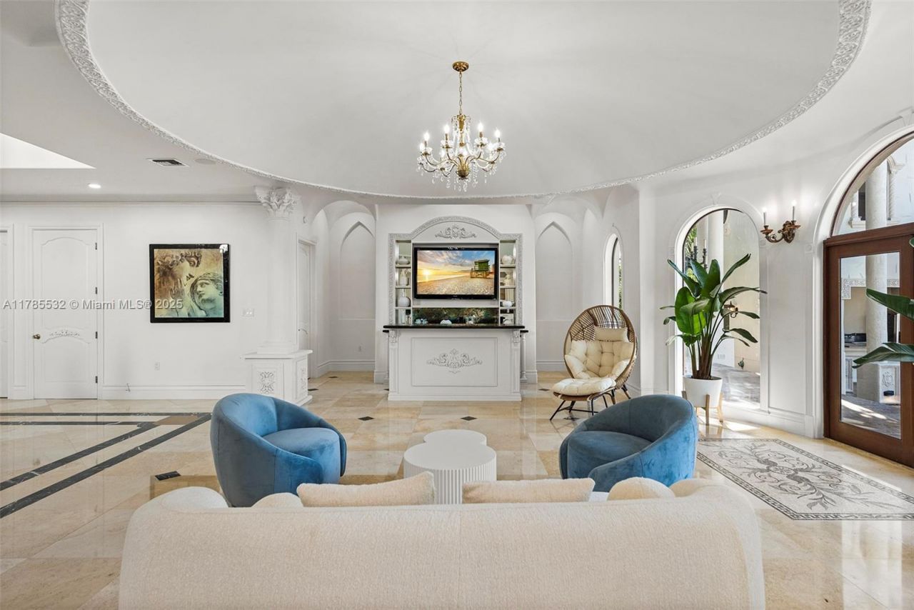 270 Atlantic Ave, Sunny Isles Beach, FL 33160 Photo