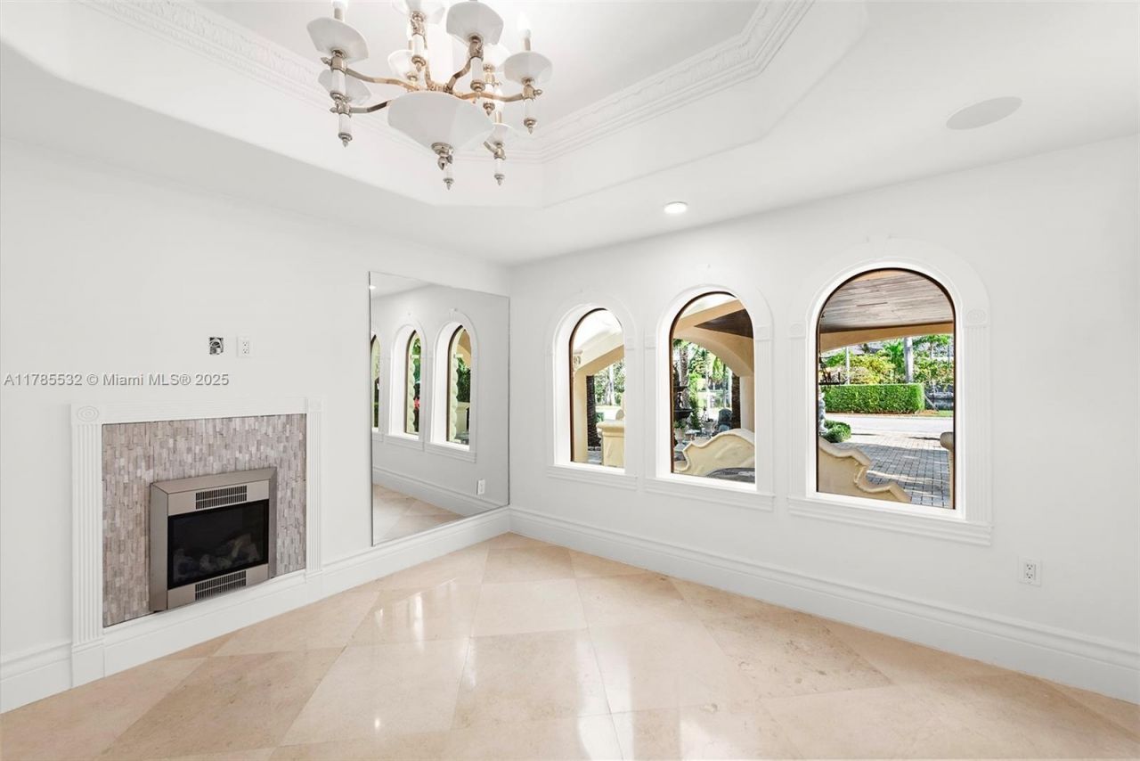 270 Atlantic Ave, Sunny Isles Beach, FL 33160 Photo