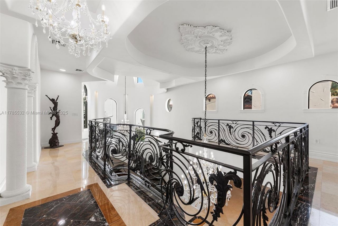 270 Atlantic Ave, Sunny Isles Beach, FL 33160 Photo