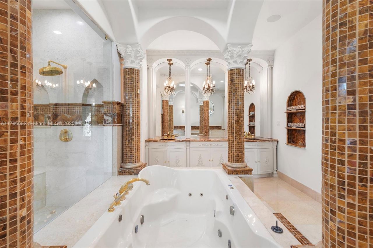 270 Atlantic Ave, Sunny Isles Beach, FL 33160 Photo