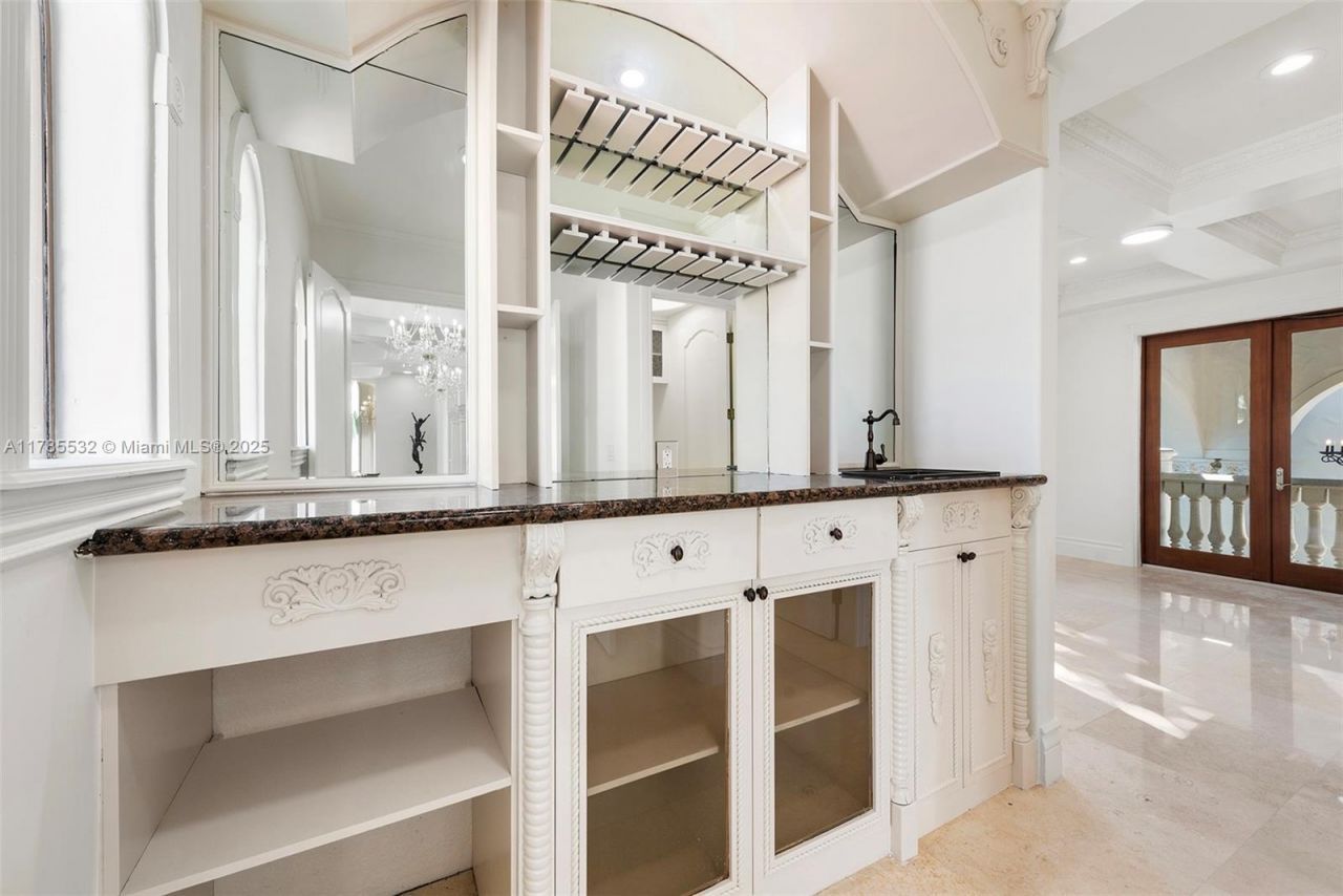 270 Atlantic Ave, Sunny Isles Beach, FL 33160 Photo