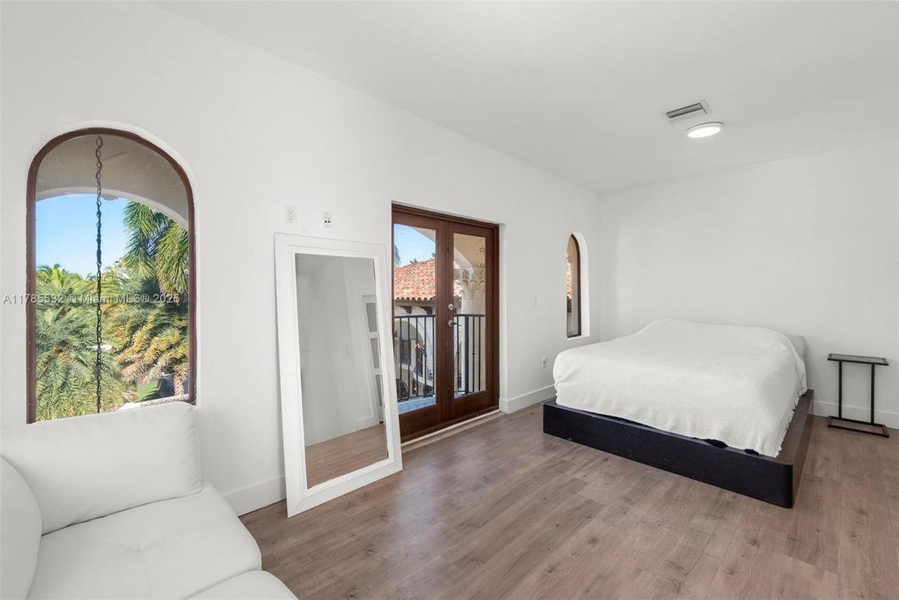 270 Atlantic Ave, Sunny Isles Beach, FL 33160 Photo