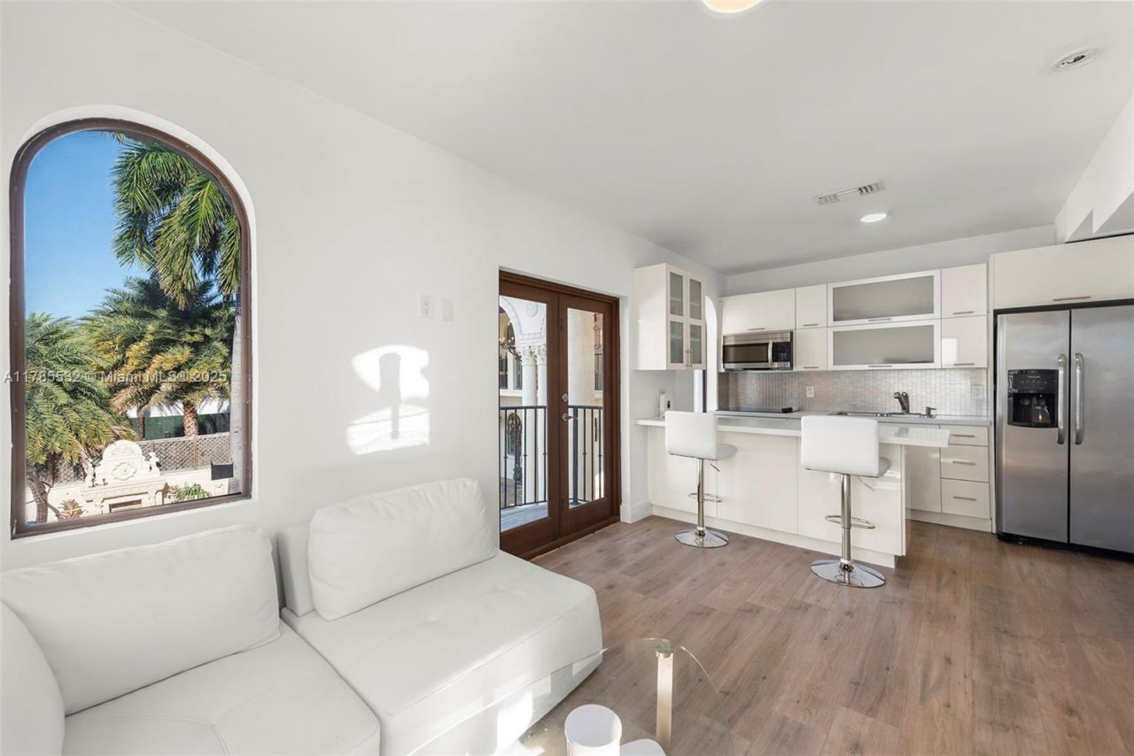 270 Atlantic Ave, Sunny Isles Beach, FL 33160 Photo