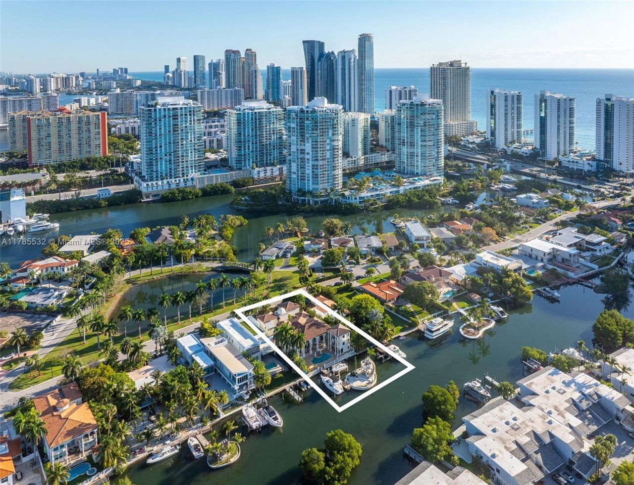 270 Atlantic Ave, Sunny Isles Beach, FL 33160 Photo