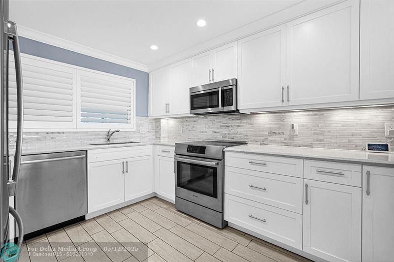 5100 Bayview Drive, Unit 404, Fort Lauderdale, FL 33308 Photo