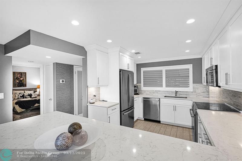 5100 Bayview Drive, Unit 404, Fort Lauderdale, FL 33308 Photo