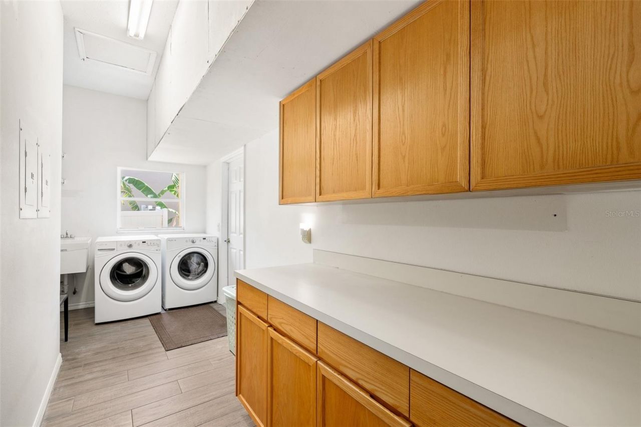 2513 Regal River Road, Valrico, FL 33596 Photo