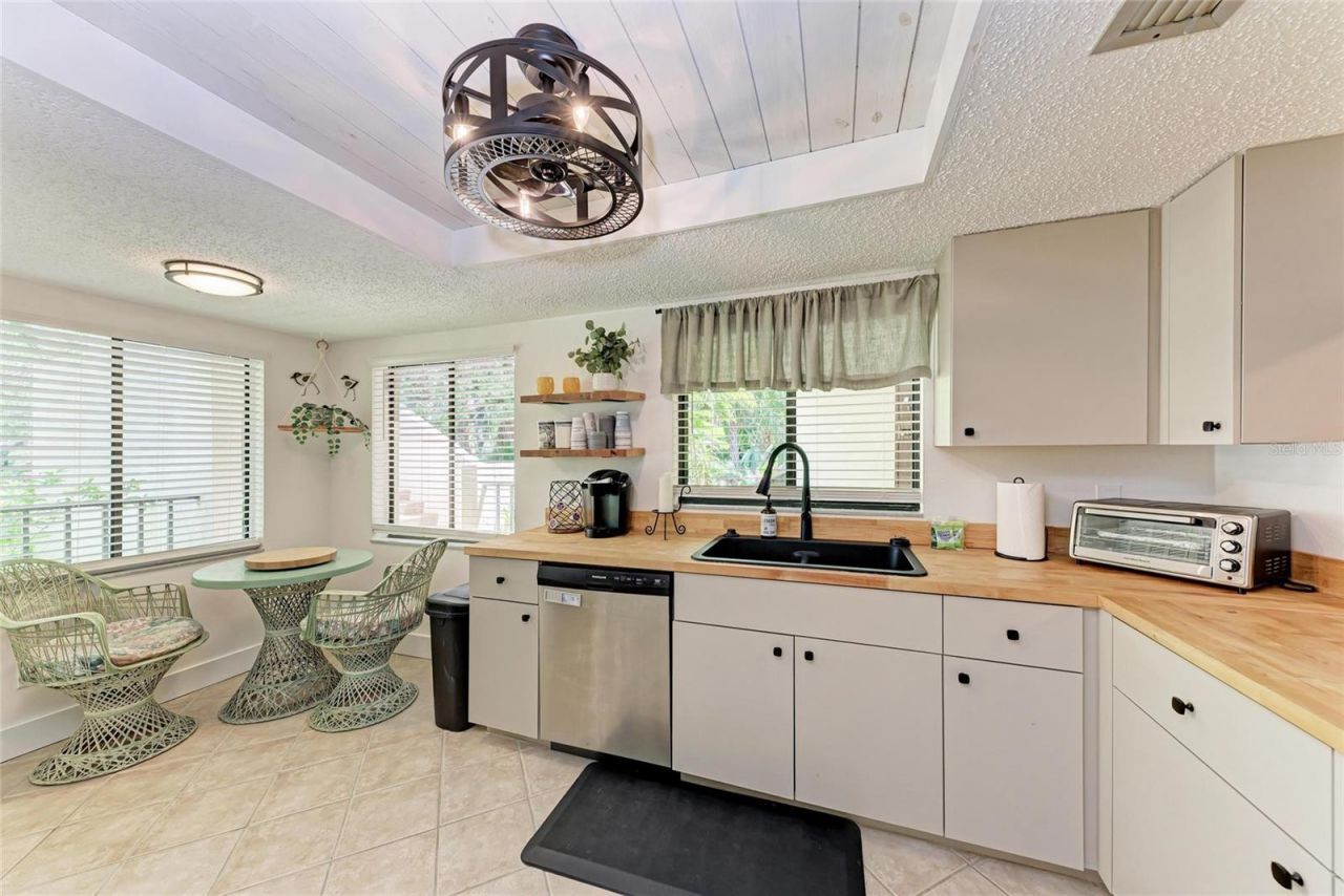 3803 Sun Eagle Lane, Unit 203, Bradenton, FL 34210 Photo