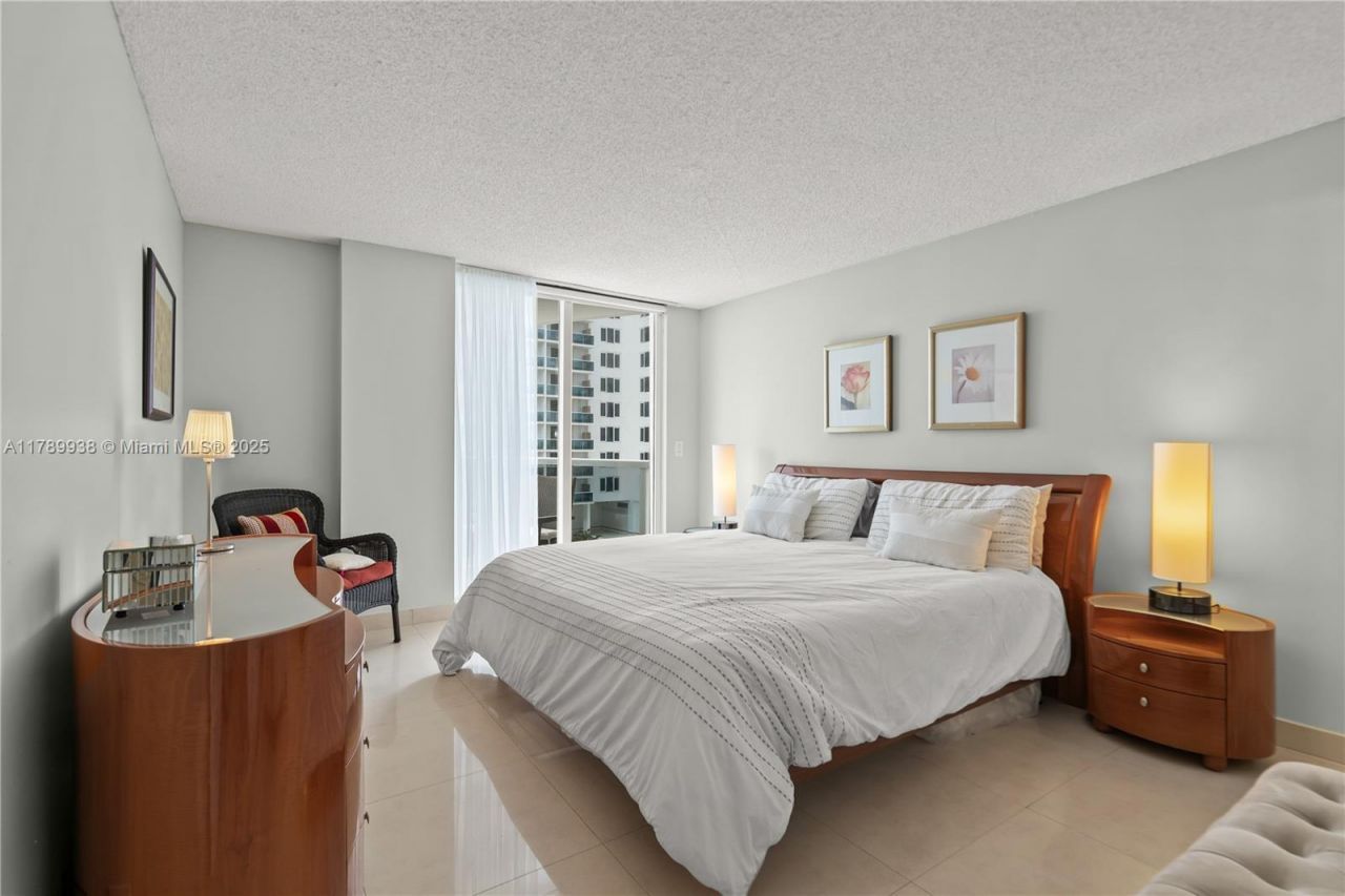2401 Collins Ave, Unit 705, Miami Beach, FL 33140 Photo