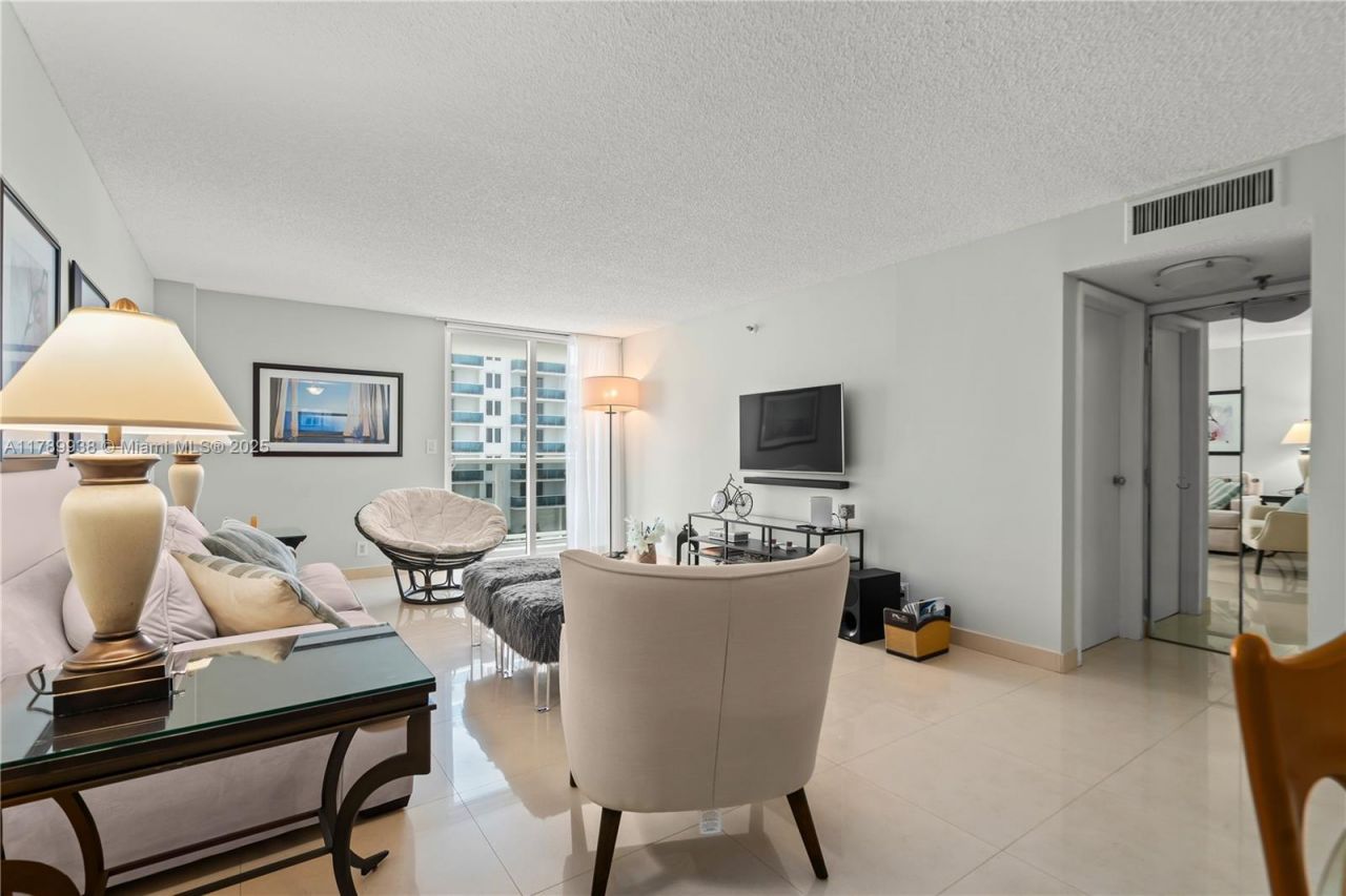 2401 Collins Ave, Unit 705, Miami Beach, FL 33140 Photo