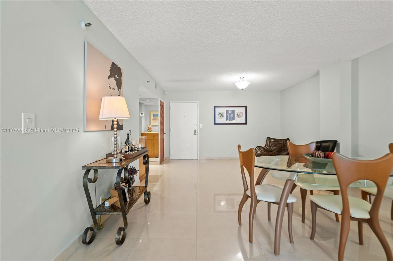 2401 Collins Ave, Unit 705, Miami Beach, FL 33140 Photo