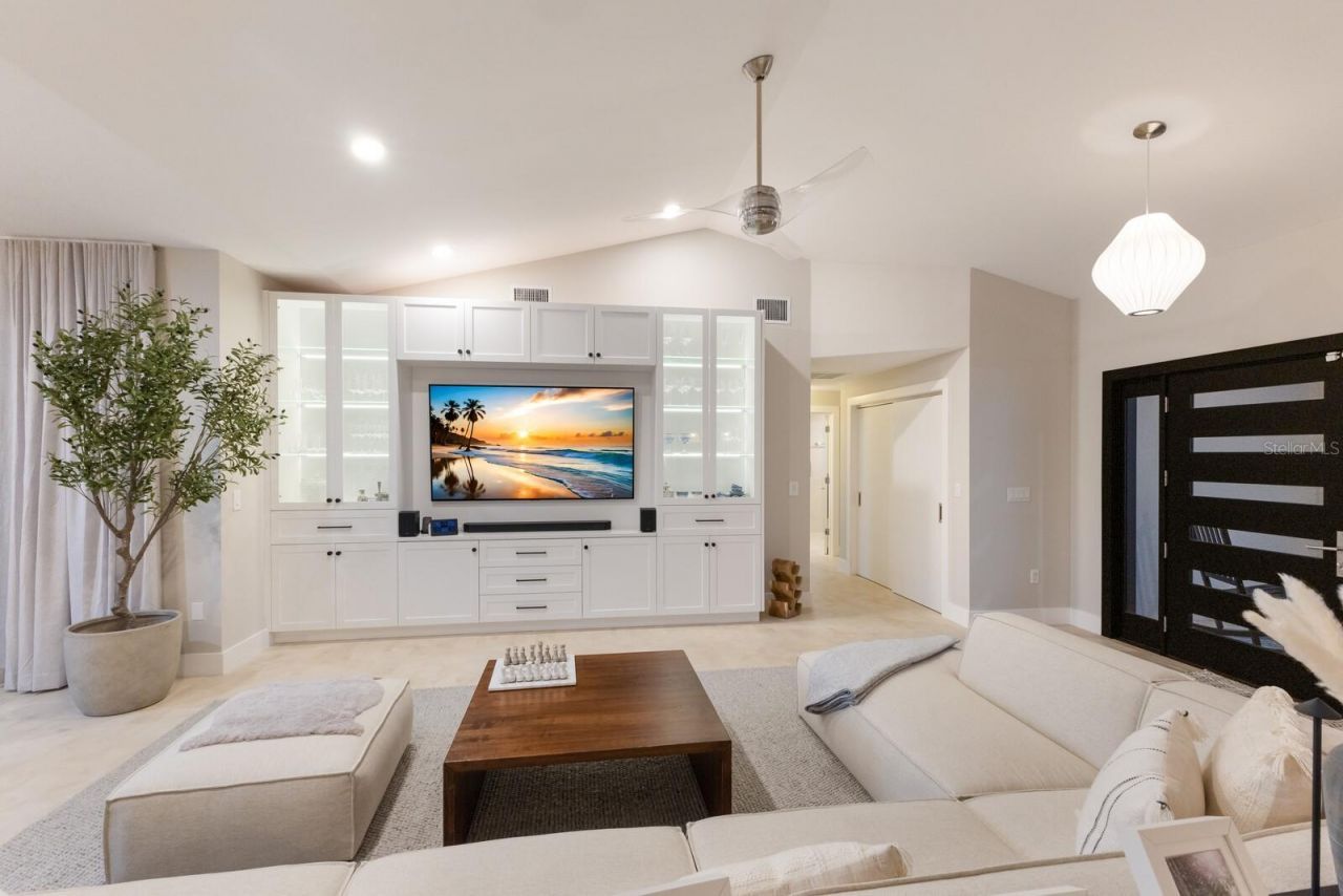 238 Island Circle, Sarasota, FL 34242 Photo