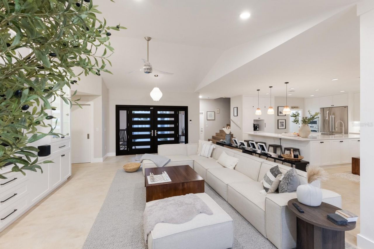 238 Island Circle, Sarasota, FL 34242 Photo