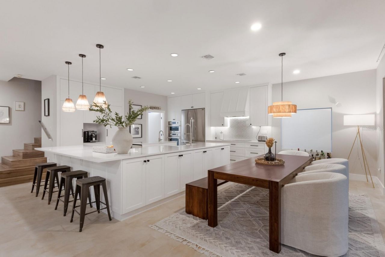 238 Island Circle, Sarasota, FL 34242 Photo