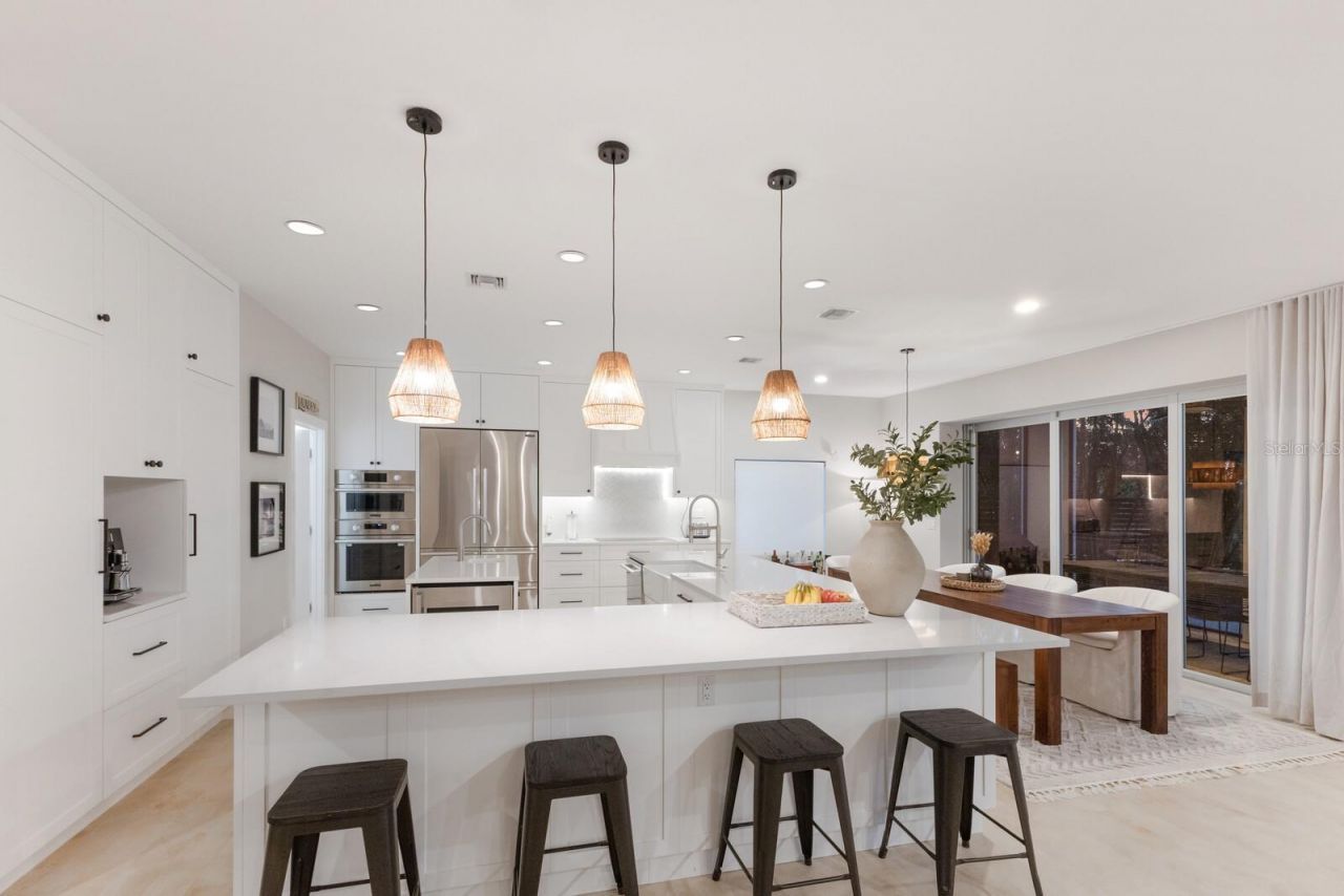 238 Island Circle, Sarasota, FL 34242 Photo