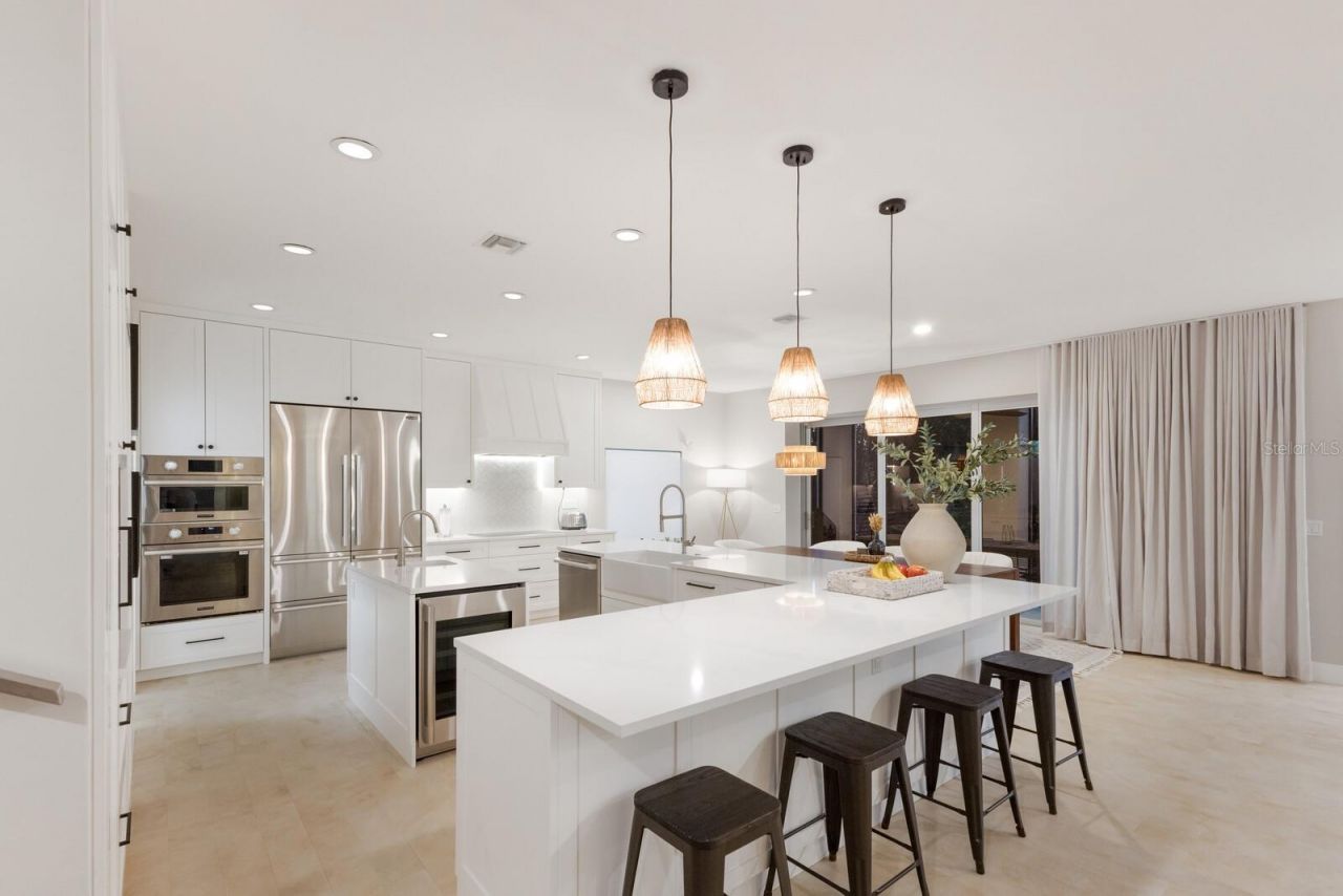 238 Island Circle, Sarasota, FL 34242 Photo