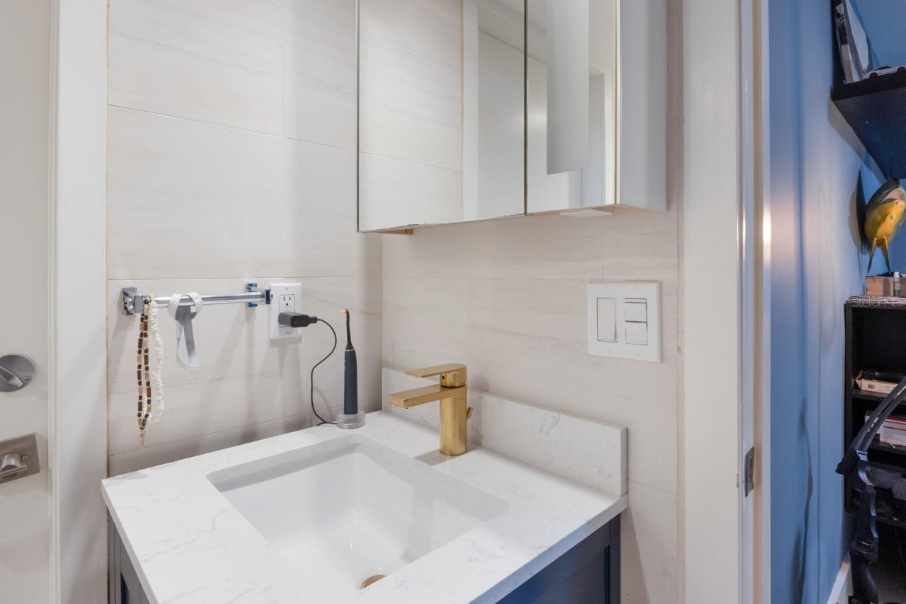 238 Island Circle, Sarasota, FL 34242 Photo