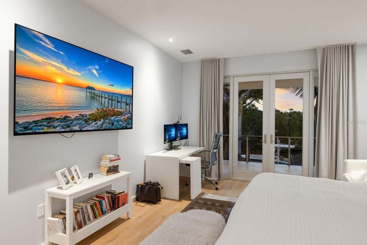 238 Island Circle, Sarasota, FL 34242 Photo