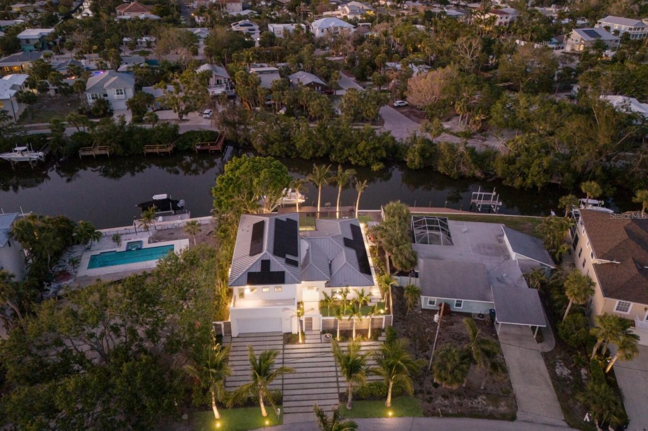 238 Island Circle, Sarasota, FL 34242 Photo