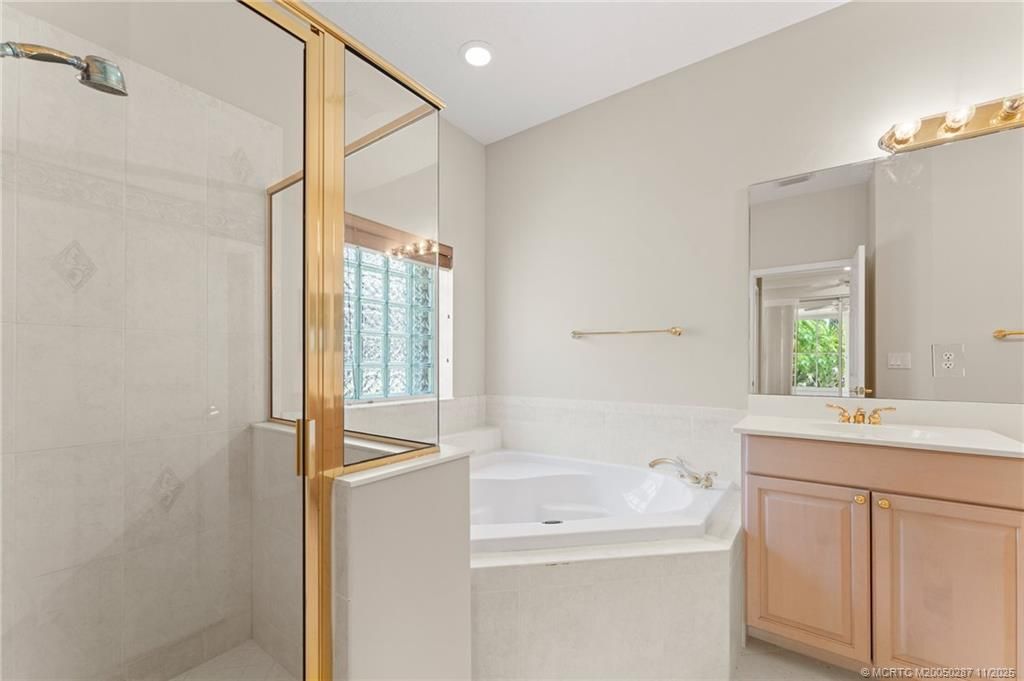 3676 NW Deer Oak Drive, Jensen Beach, FL 34957 Photo