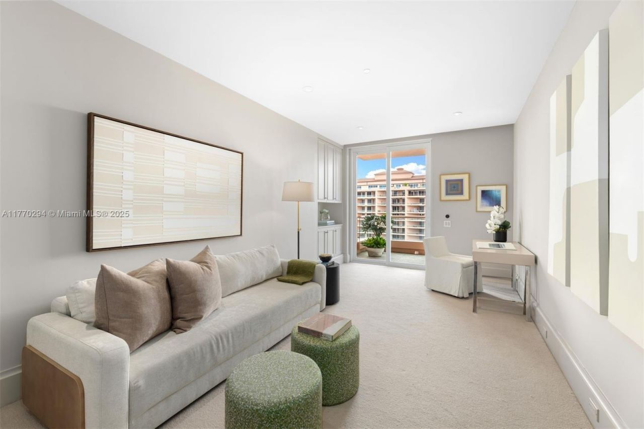 10 Edgewater Dr, Unit 16K, Coral Gables, FL 33133 Photo