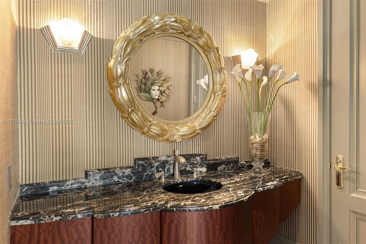 10 Edgewater Dr, Unit 16K, Coral Gables, FL 33133 Photo