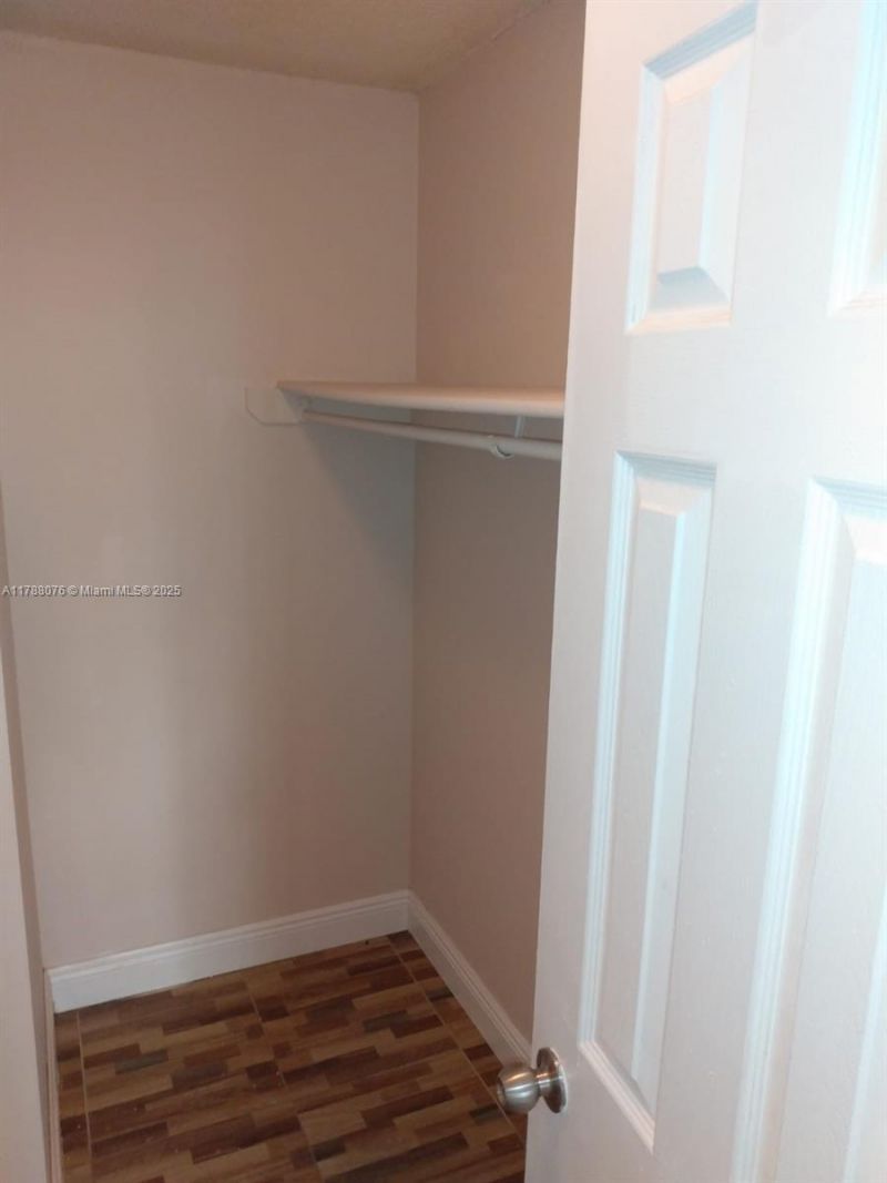 494 NW 165th St Rd, Unit C-102, Miami, FL 33169 Photo