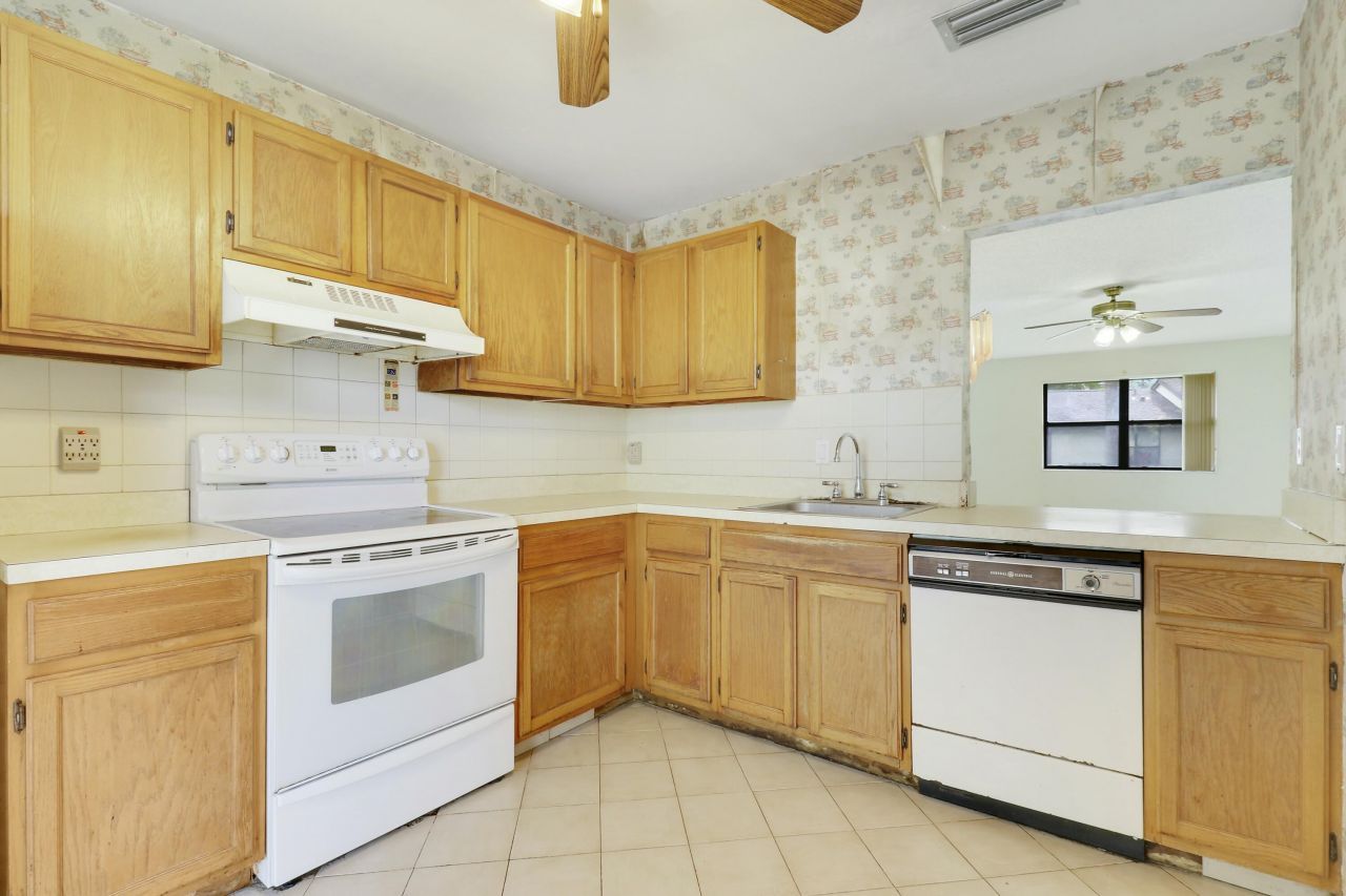 135 Manchineel Court, Royal Palm Beach, FL 33411 Photo