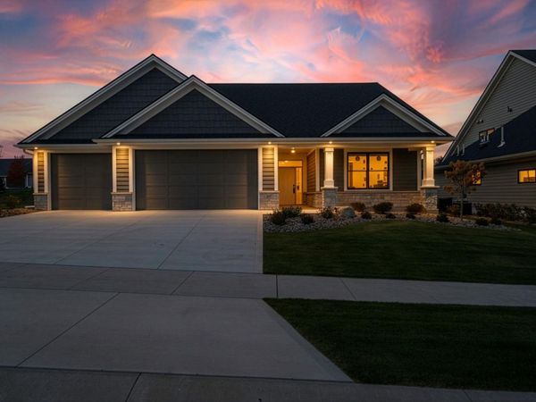 2657 Scenic Point Drive SW, Rochester, MN 55902