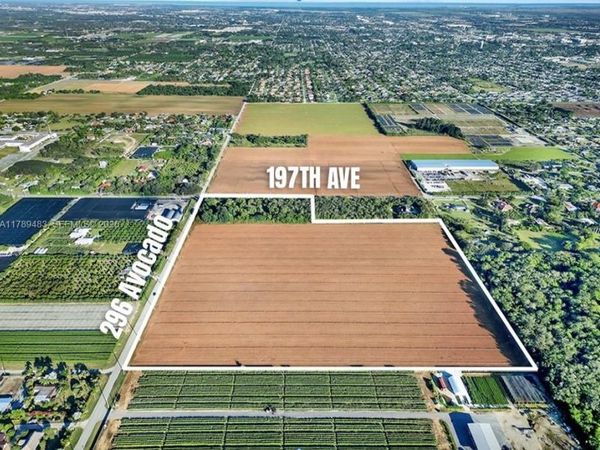 296 296, Homestead, FL 33030