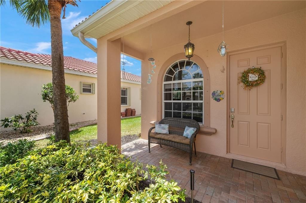 2552 Deerfield Lake Ct, Cape Coral, FL 33909 Photo